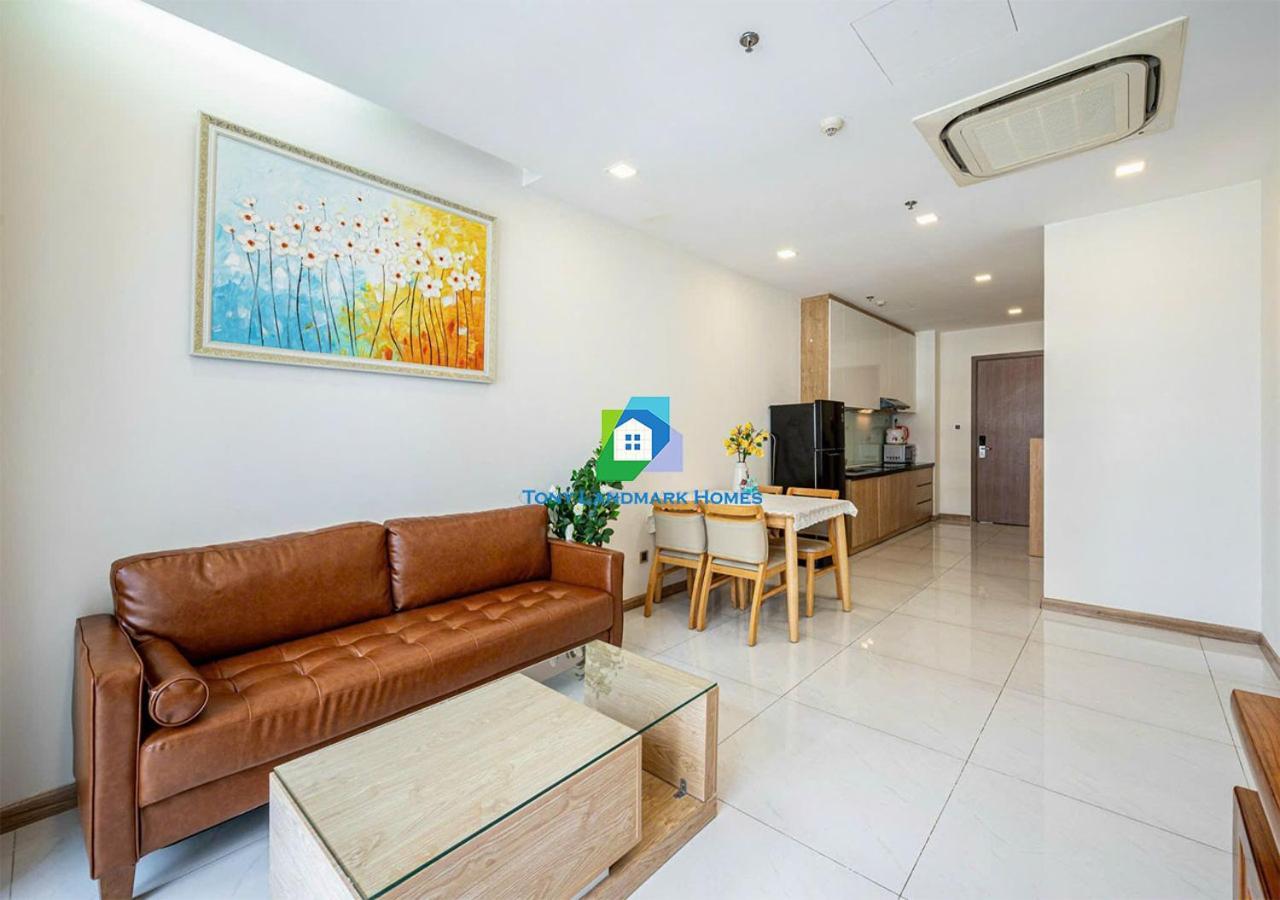 The Vinhomes - The Buildings Nearby Landmark 81 *