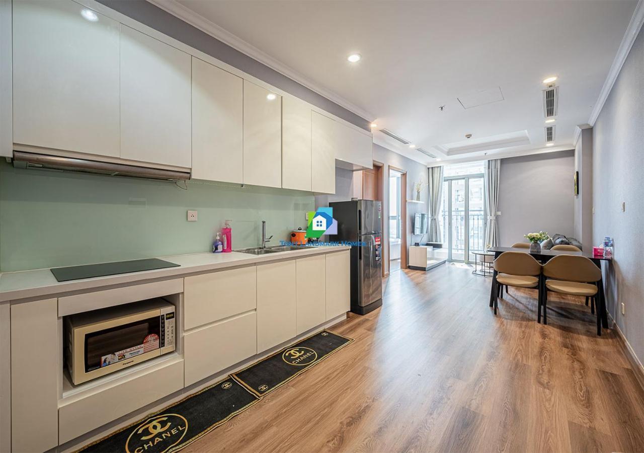 The Vinhomes - The Buildings Nearby Landmark 81 Apartment *