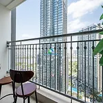 The Vinhomes Apartments - The Buildings Nearby Landmark 81