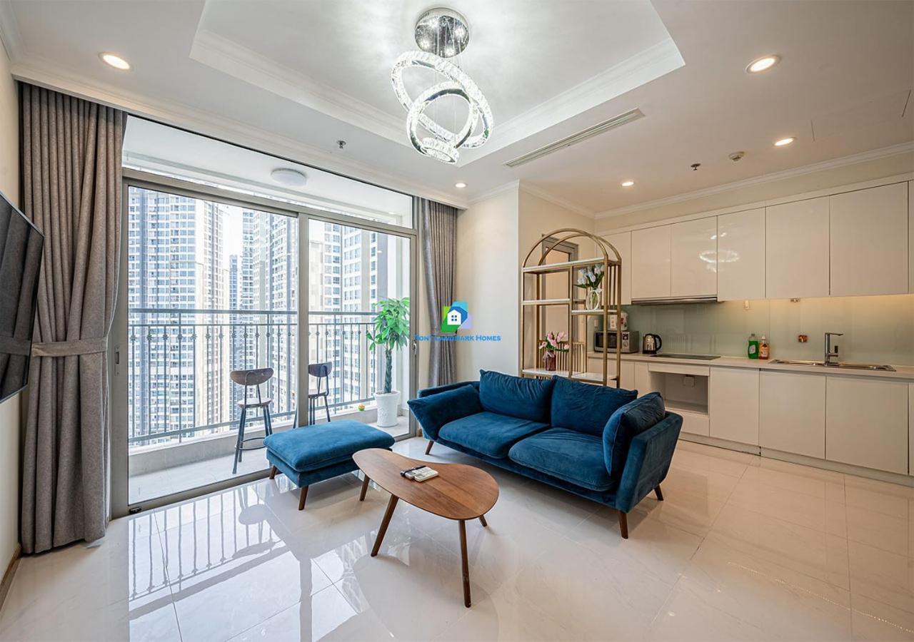 The Vinhomes - The Buildings Nearby Landmark 81 *