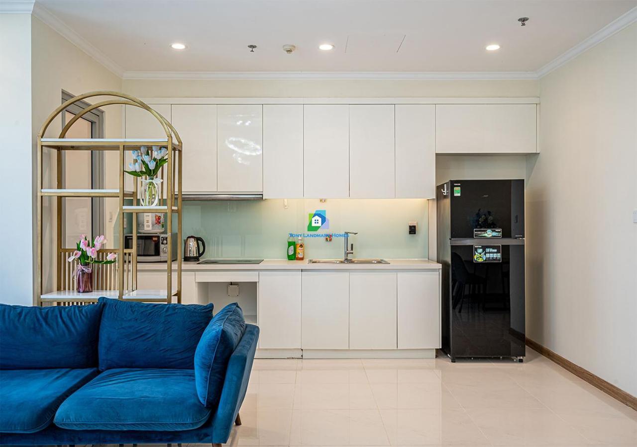 The Vinhomes - The Buildings Nearby Landmark 81 Căn hộ TP. Hồ Chí Minh