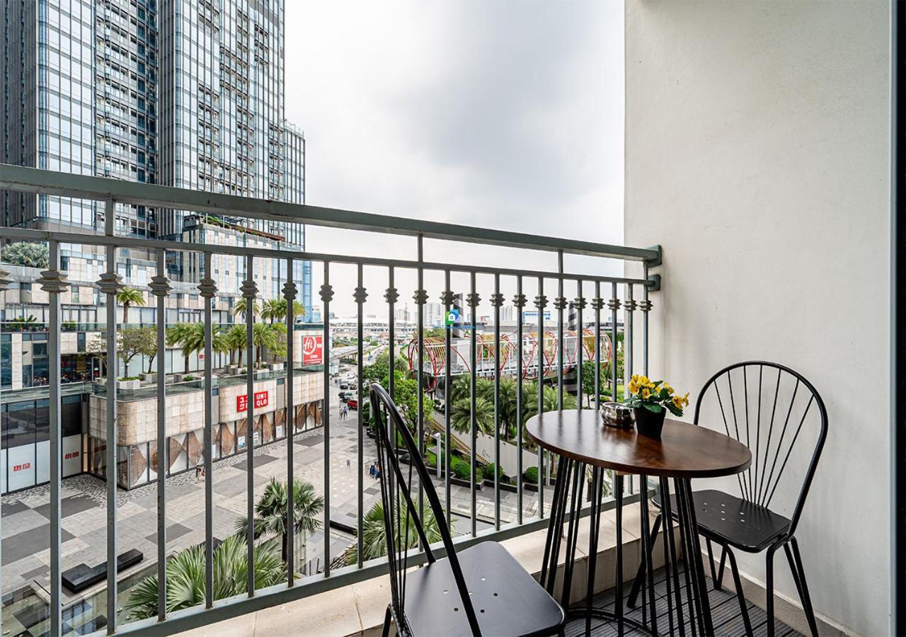 The Vinhomes - The Buildings Nearby Landmark 81 TP. Hồ Chí Minh