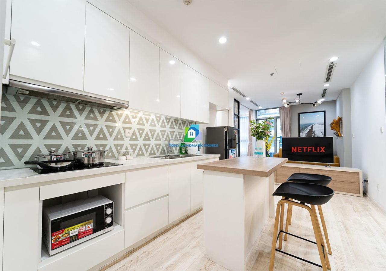 The Vinhomes - The Buildings Nearby Landmark 81 TP. Hồ Chí Minh