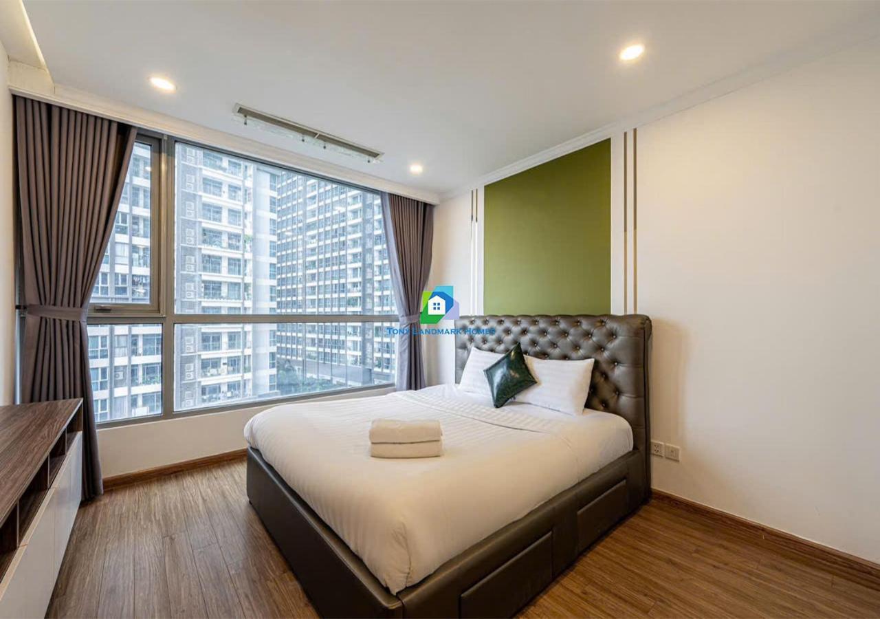 The Vinhomes - The Buildings Nearby Landmark 81 Căn hộ