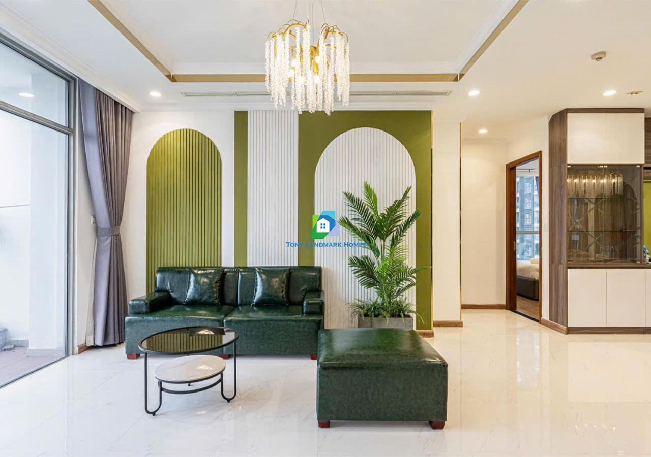 The Vinhomes - The Buildings Nearby Landmark 81 *