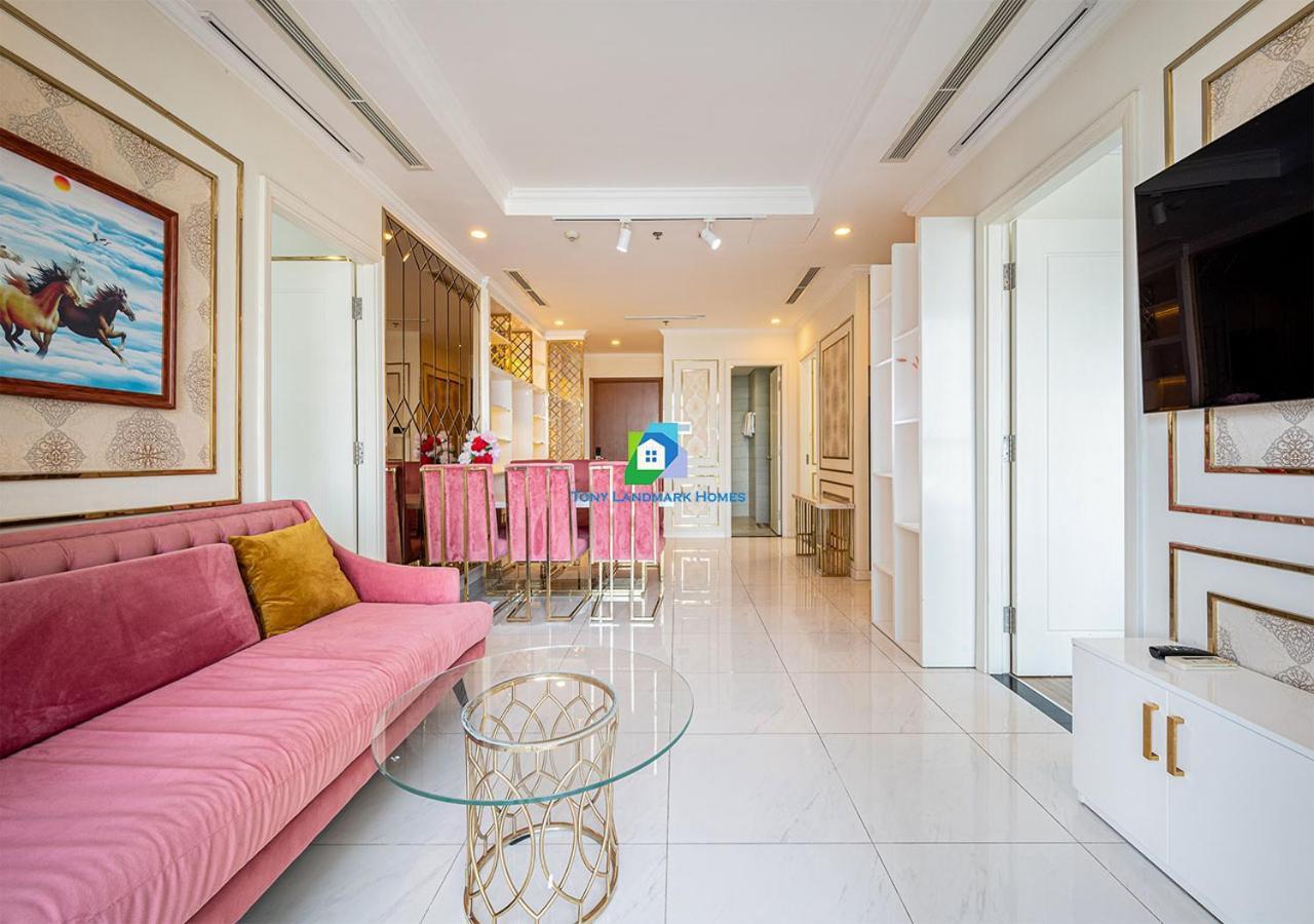 The Vinhomes - The Buildings Nearby Landmark 81 *