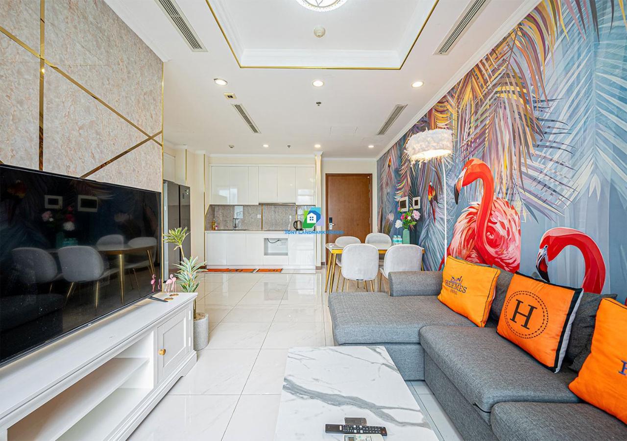 The Vinhomes - The Buildings Nearby Landmark 81 Căn hộ