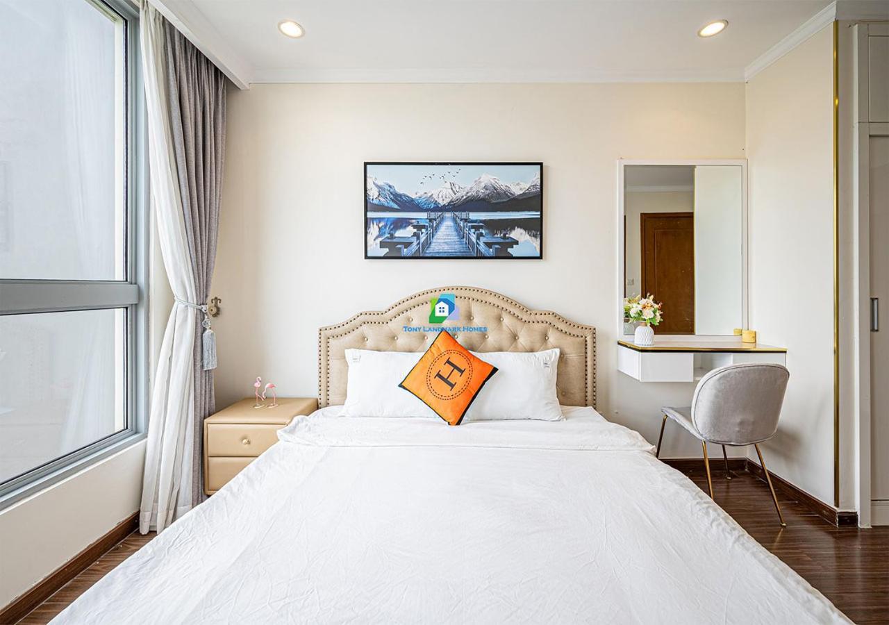 The Vinhomes - The Buildings Nearby Landmark 81 Căn hộ