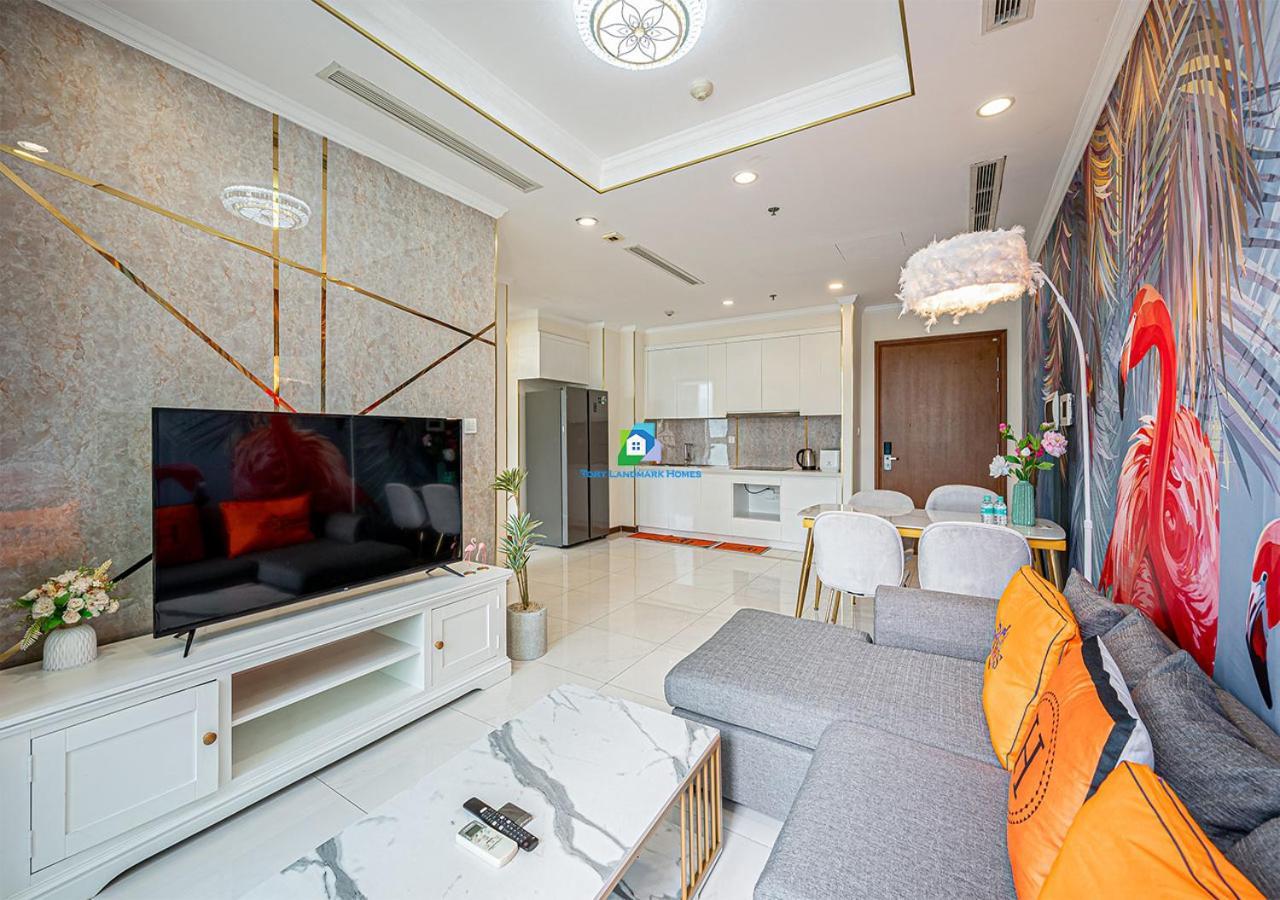 Căn hộ The Vinhomes - The Buildings Nearby Landmark 81 TP. Hồ Chí Minh