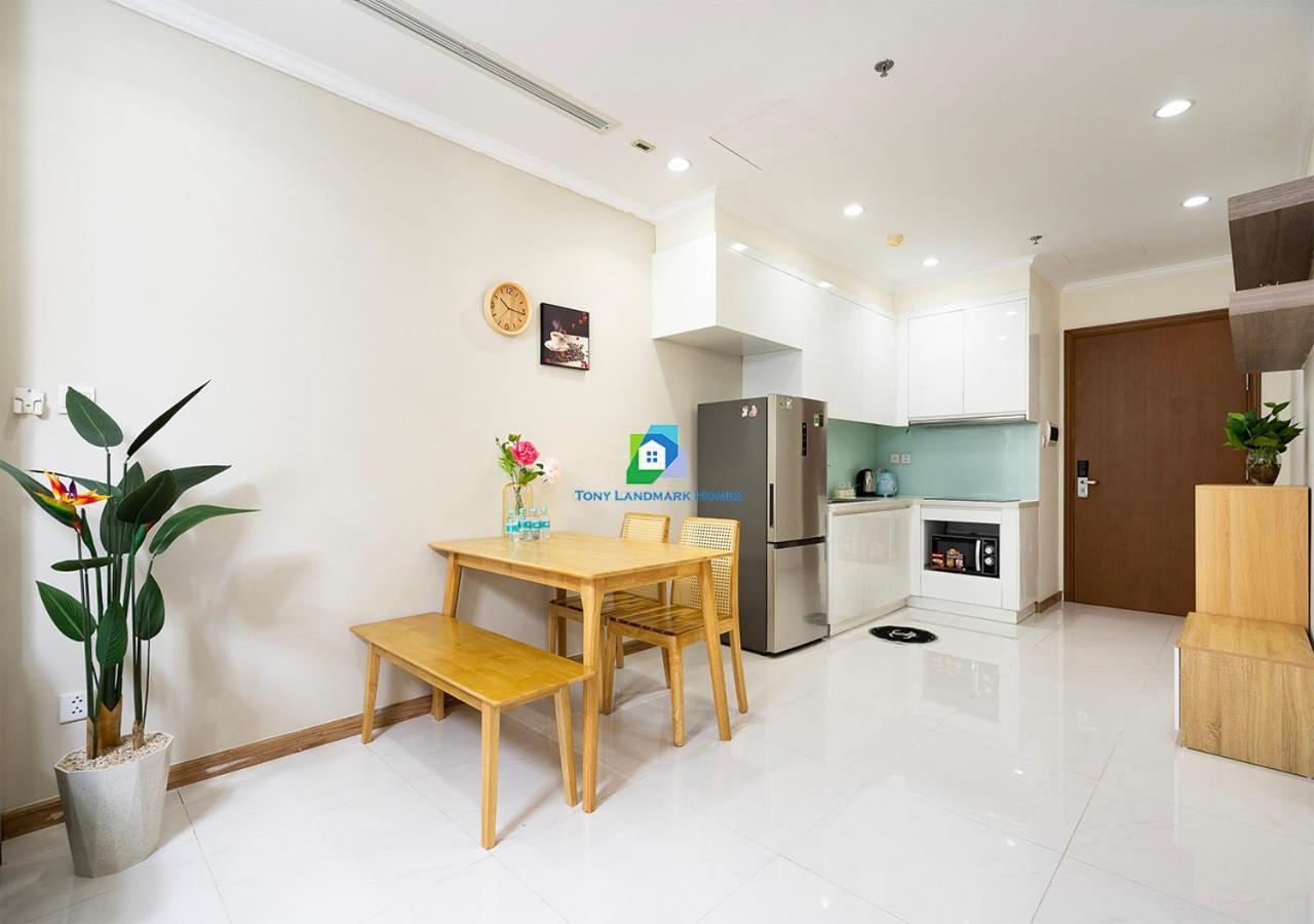 Căn hộ The Vinhomes - The Buildings Nearby Landmark 81 *