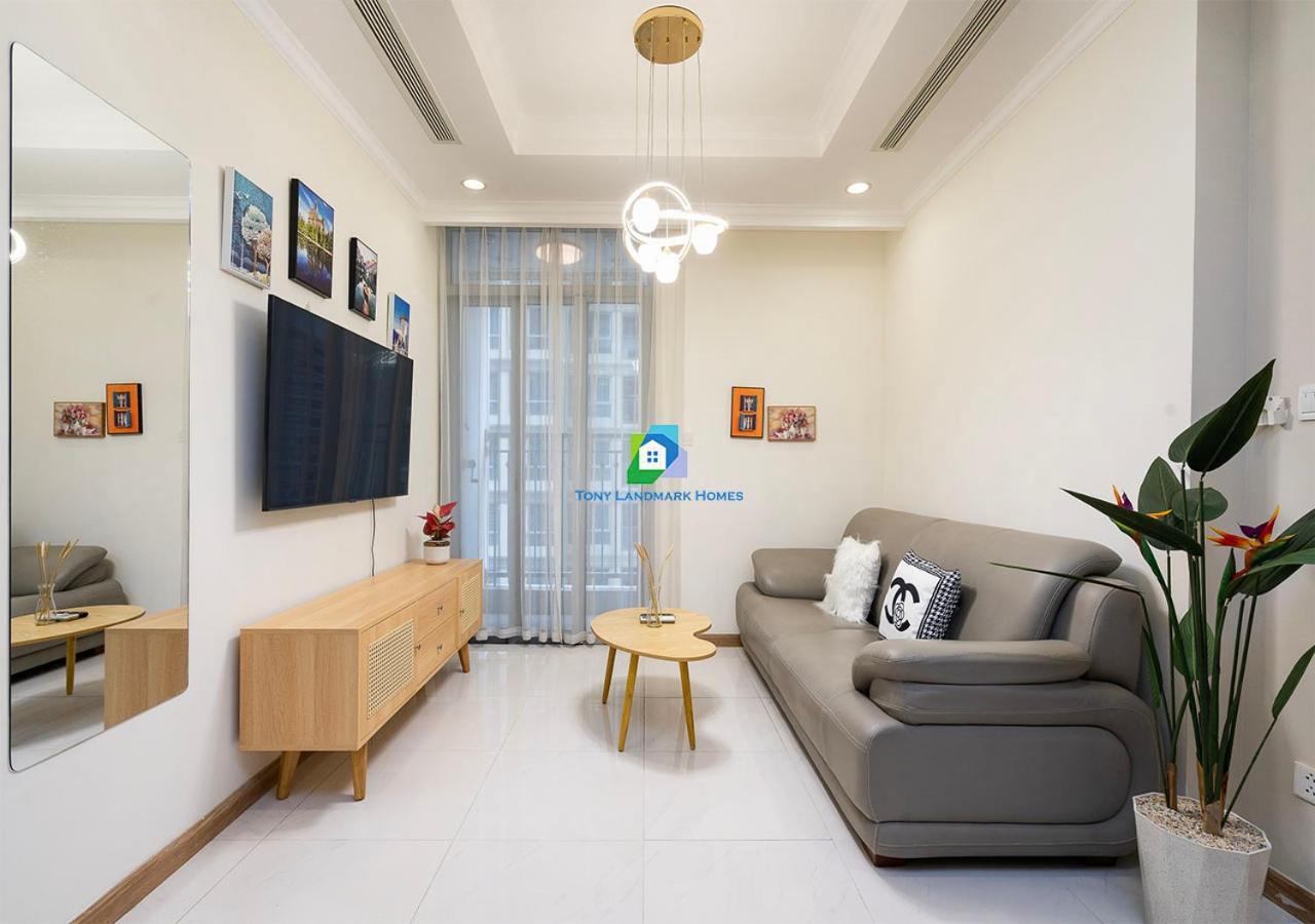 The Vinhomes - The Buildings Nearby Landmark 81 Căn hộ