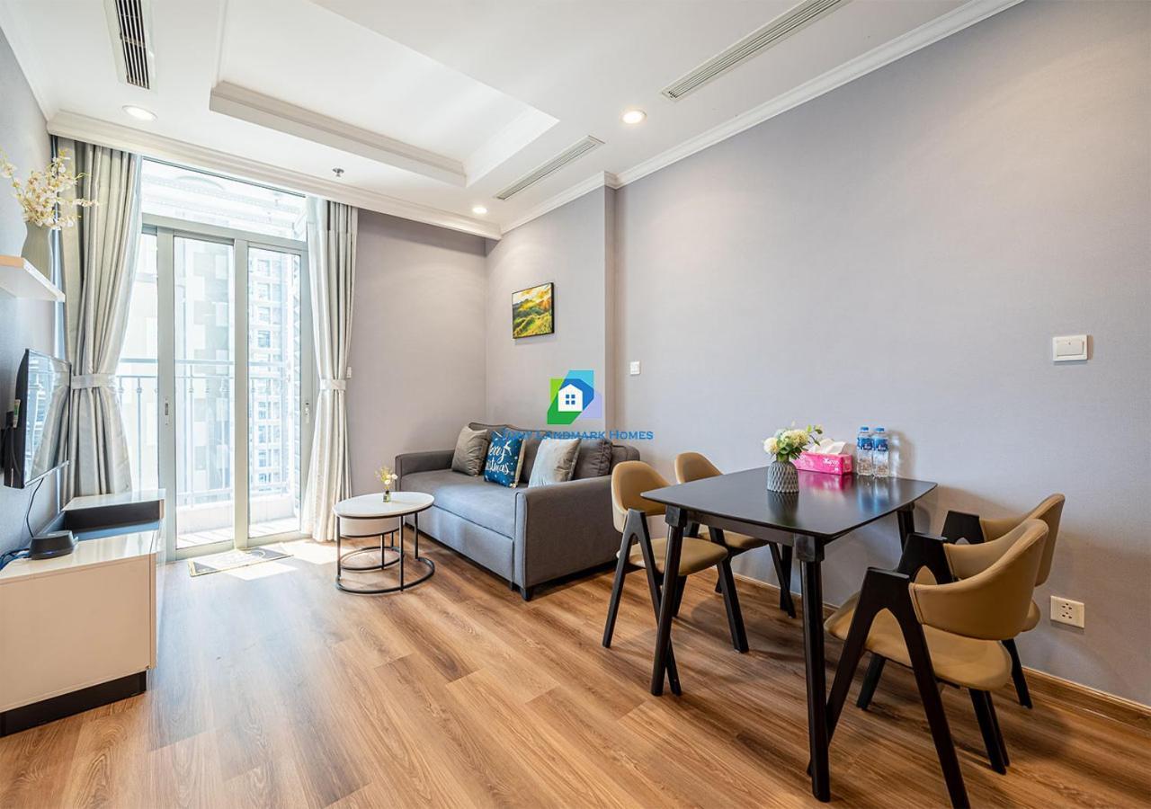 Căn hộ The Vinhomes - The Buildings Nearby Landmark 81 *
