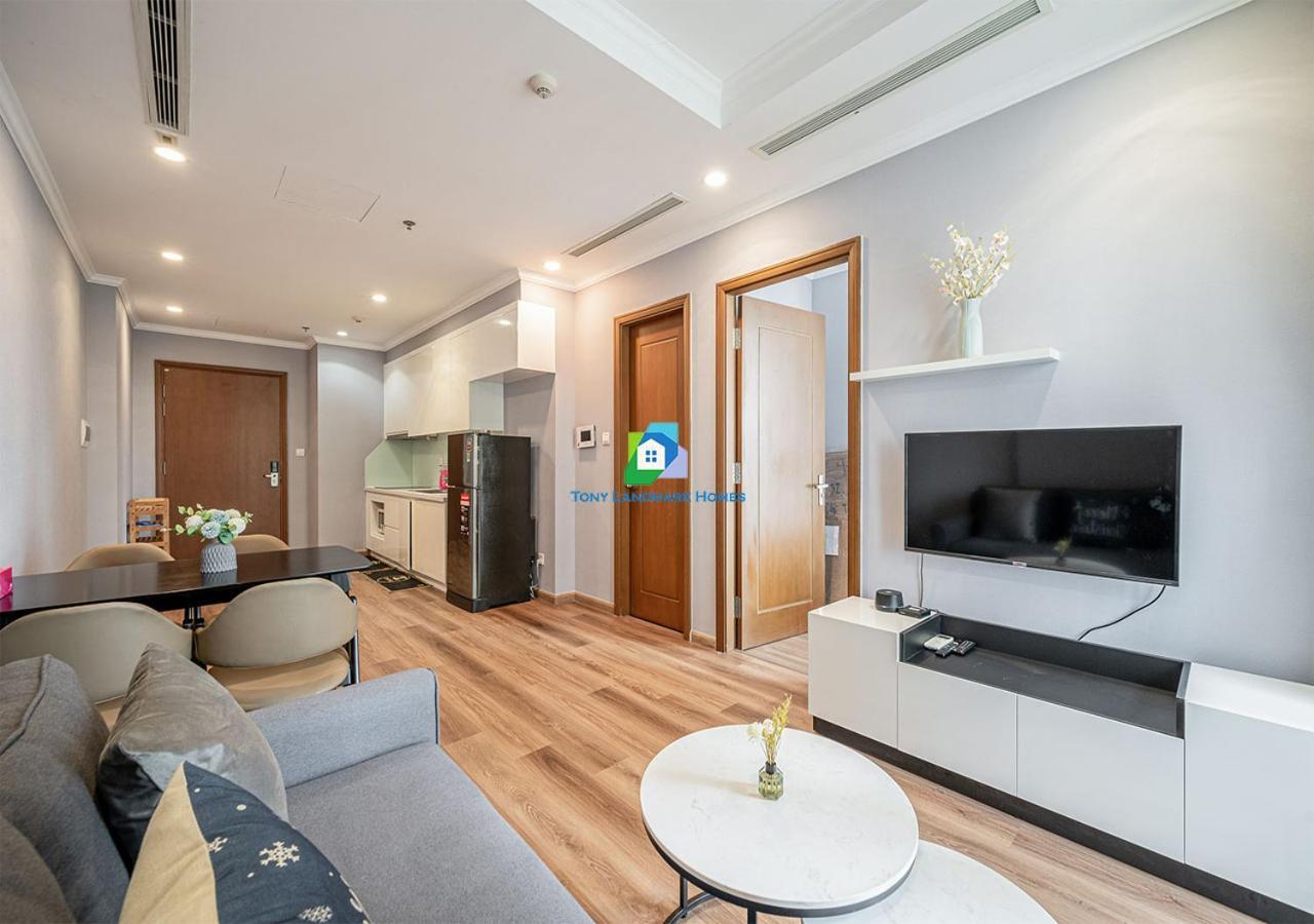 Căn hộ The Vinhomes - The Buildings Nearby Landmark 81 TP. Hồ Chí Minh
